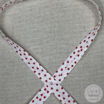 Fehér alapon piros szívecskék (1087)