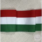 Nemzeti színű szalag: 120 mm széles