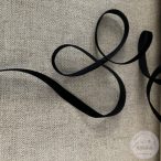 Fekete, bársony szalag