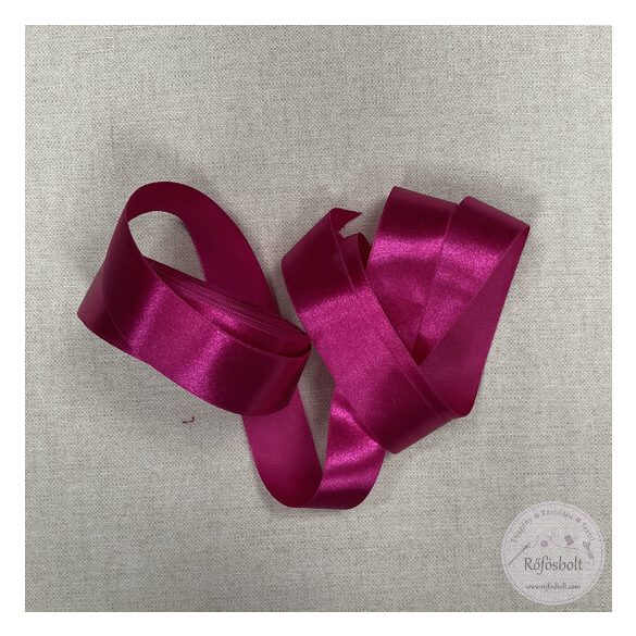 30 mm szatén szalag: bordó