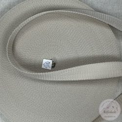 Heveder: 3 cm, viágos bézs