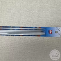 Kesztyű-zokni kötő: 4,5