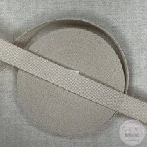 Heveder: 4 cm, világos bézs