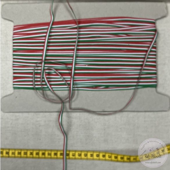 Nemzeti színű szalag: 5 mm széles