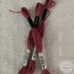 Anchor osztott hímzőfonal: 68, málna