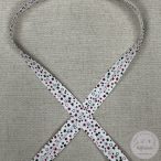 Fehér alapon piros, zöld, fehér, arany csillagok (7370)