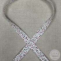 Fehér alapon piros, zöld, fehér, arany csillagok (7370)