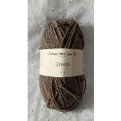   Bravo kötőfonal: puha barna sötét barna pöttyökkel (8374)