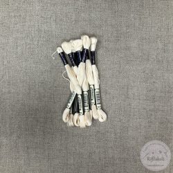 Anchor osztott hímzőfonal: 1010, sápadt rózsa