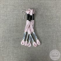 Anchor osztott hímzőfonal: 1026, halvány eper