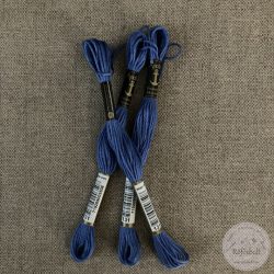 Anchor osztott hímzőfonal: 131, kobalt kék