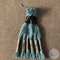 Anchor osztott hímzőfonal: 167, lagúna kék