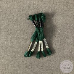 Anchor osztott hímzőfonal: 211, fenyőzöld