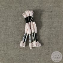 Anchor osztott hímzőfonal: 271, baba rózsaszín