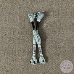 Anchor osztott hímzőfonal: 274, halvány gyönygy szürke