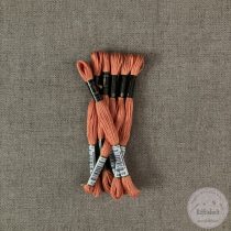 Anchor osztott hímzőfonal: 328, barack