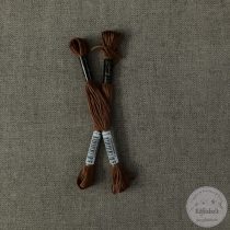 Anchor osztott hímzőfonal: 349, őzbarna