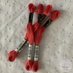 Anchor osztott hímzőfonal: 35, sötét dinnye