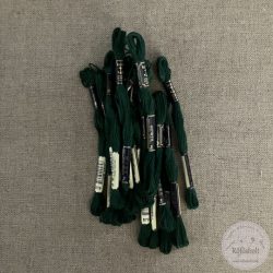 Anchor osztott hímzőfonal: 879, sötét erdő zöld