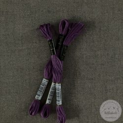 Anchor osztott hímzőfonal: 92, közép szőlő