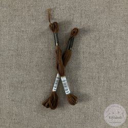 Anchor osztott hímzőfonal: 944, kávébarna