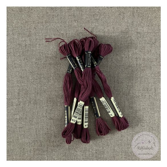 Anchor osztott hímzőfonal: 972, bordós lila