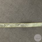 Nagyon ízléses arany virág