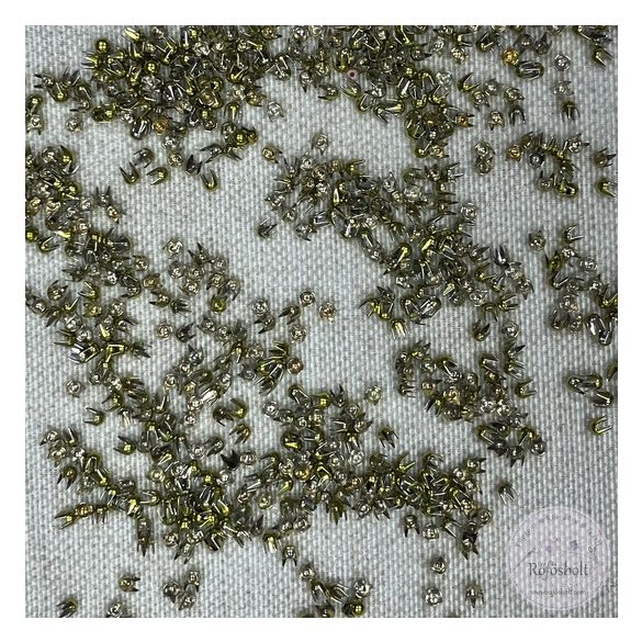 Metál zöld szegecs