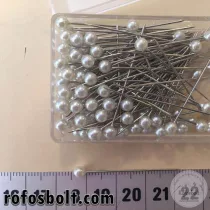 Gombostű: gyöngyházfehér műanyag fejű (3,8 cm-es)