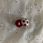 Piros-fehér foci labda