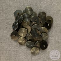   Alul hurkolt, bronz hatású, csigavonal mintás díszgomb (g10)