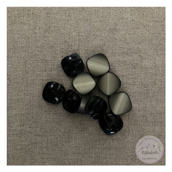 Alul hurkolt, fekete hát, színe szürke, csíkos (g15)