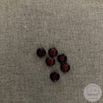 Két lyukú, vastag fekete perem, középen piros (g30)