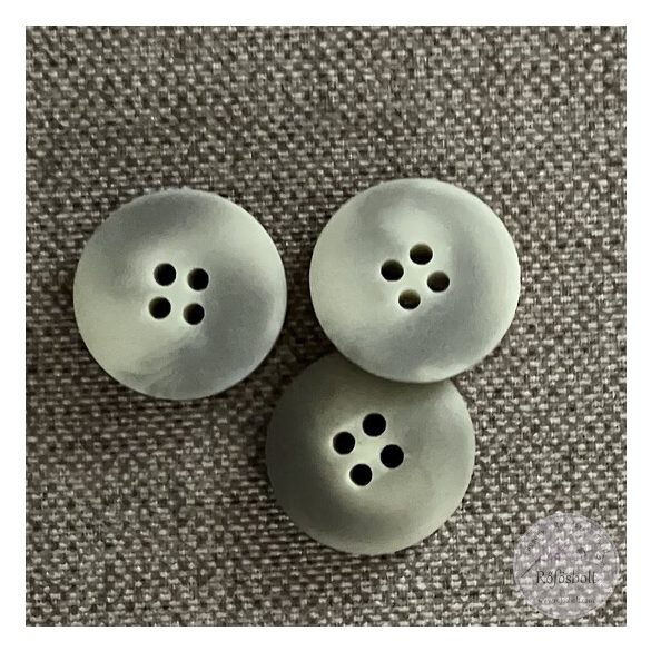 Négy lyukú, márványos