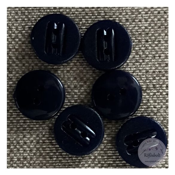 Két lyukú, lilás kék, színén dísz