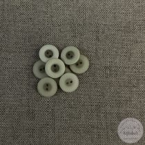 Széles, csont színű perem, kicsi, drapp belső