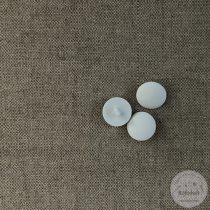 Alul hurkolt, hófehér