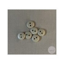 Nagy lyukú, csont színű, inggomb
