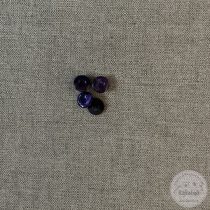 Alul hurkolt, csillogó lila, széles peremű