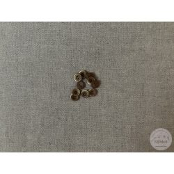 Fa hatású, két lyukú