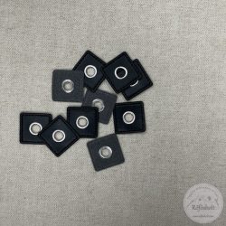 Gomblyuk helyett, fekete