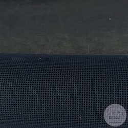 Sötétkék, normál lyukú