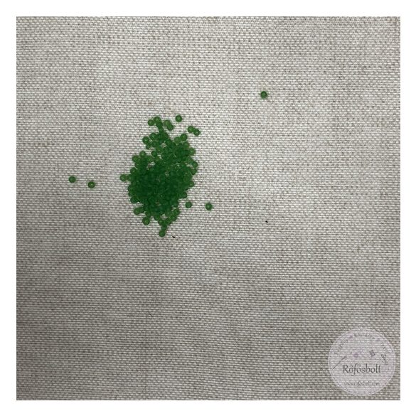 Apró, kerek gyöngy, fűzöld