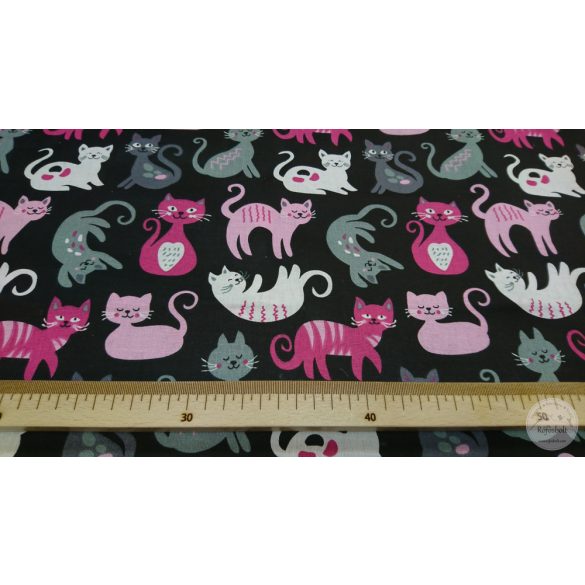 Játékos cicák ,pink-szürke fekete alapon pamutvászon (ME4363) 