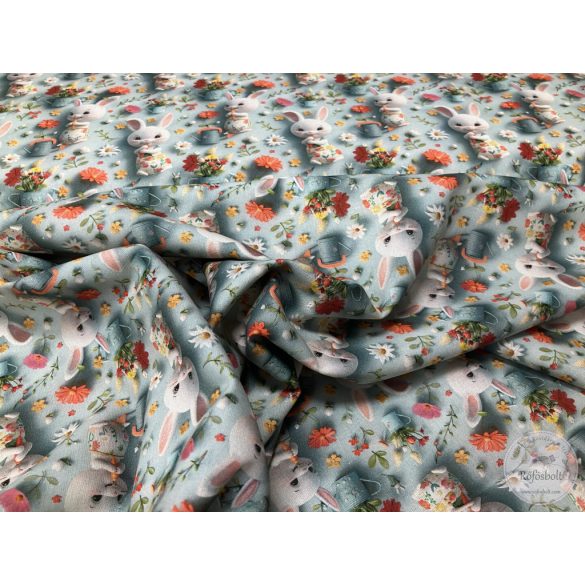  Zöld világban egy vidám nyuszmók sárgarépát rágcsál (ME5772)