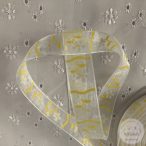   Organza alapon ízlése sárga szárú, fehér fejű virágszál