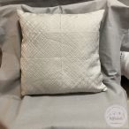   Puha ezüst, rücskös hatású díszpárna huzat, 40x40 cm (1)