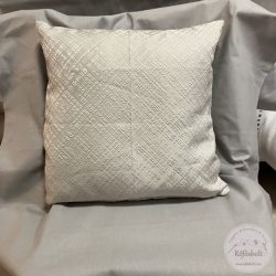   Puha ezüst, rücskös hatású díszpárna huzat, 40x40 cm (1)