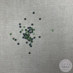 Apró, ragasztható, kiwi színű gyöngy