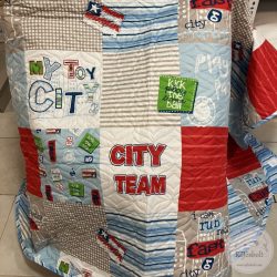   Patchwork hatású takaró (180x260 cm) egy párnával (60x60 cm)